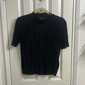 ZARA Women’s Black Mock Neck Pleated Short Sleeve Shirt - Medium